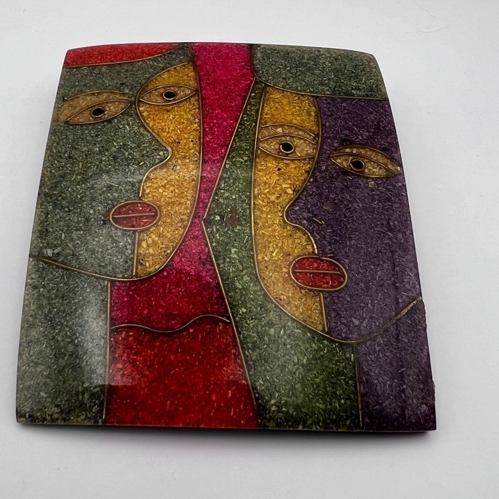 Picasso Style Cubist/Surrealist Style Two Women Faces Resin Brooch - Picture 2 of 8